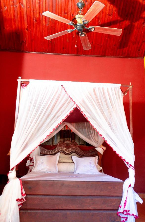 Bohobe Naboty Bed and Breakfast Toliara Eksteriør billede