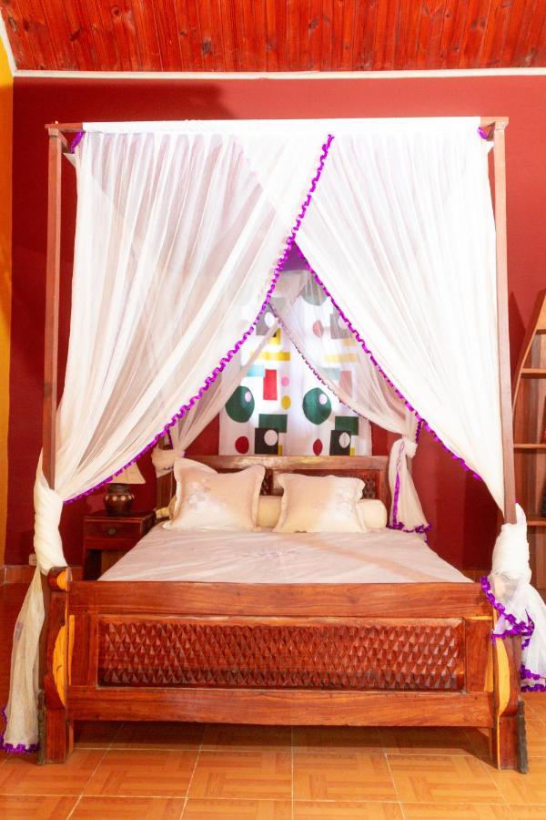 Bohobe Naboty Bed and Breakfast Toliara Eksteriør billede